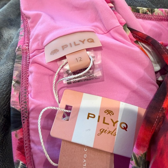 PQ Swim Little Girls Flutter Bikini Set SZ
12 NWT Desert Rose Top Only - Picture 9 of 9